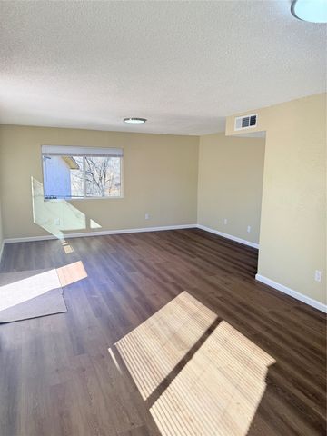 2063 Calle Ensenada, Santa Fe, NM 87505