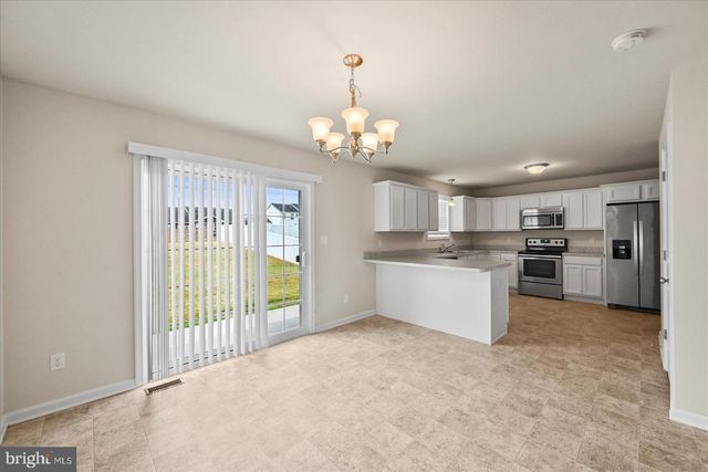 323 MAPLE DR, Hanover, PA 17331