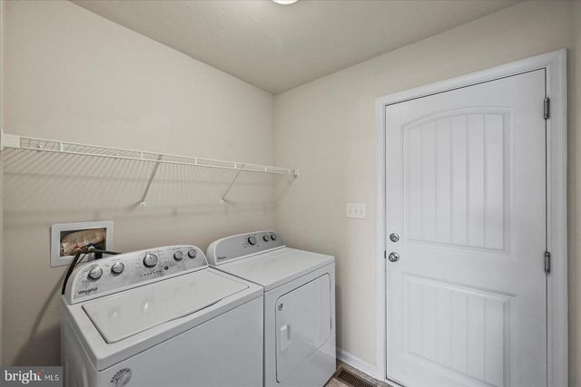 323 MAPLE DR, Hanover, PA 17331