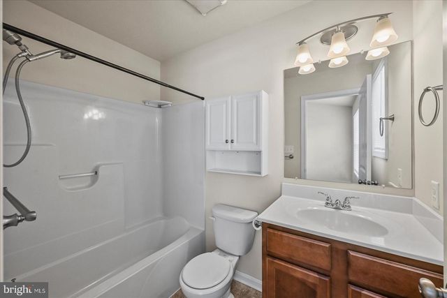 323 MAPLE DR, Hanover, PA 17331
