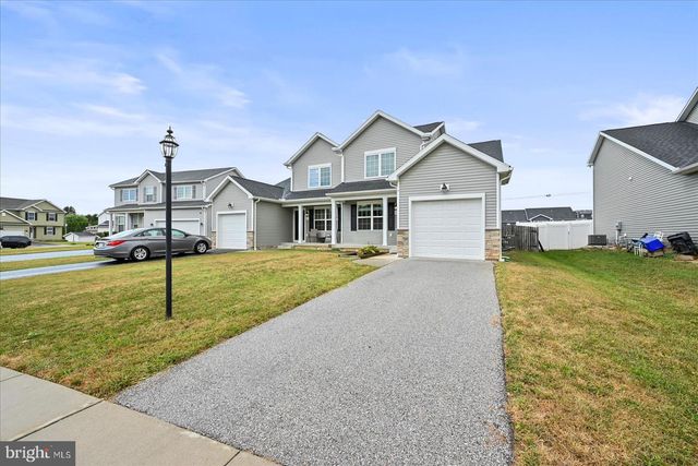 323 MAPLE DR, Hanover, PA 17331