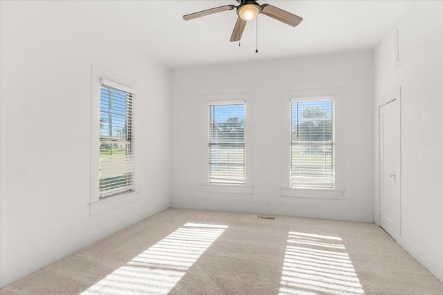 307 S Crockett Street, Edgewood, TX 75117