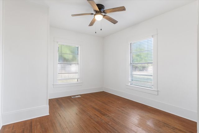 307 S Crockett Street, Edgewood, TX 75117