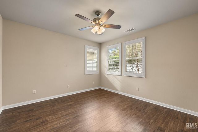 12612 Abercromby Drive, Bakersfield, CA 93312