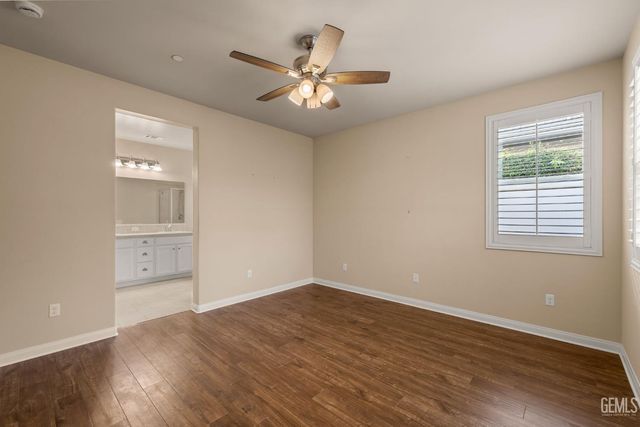 12612 Abercromby Drive, Bakersfield, CA 93312