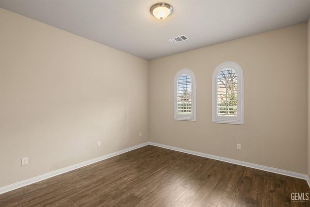 12612 Abercromby Drive, Bakersfield, CA 93312