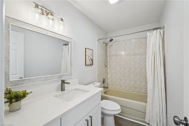 2226 SW 1st ST, Cape Coral, FL 33991