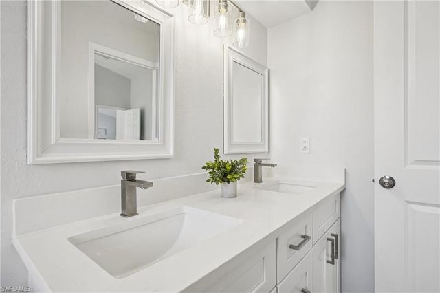 2226 SW 1st ST, Cape Coral, FL 33991