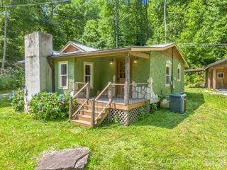 216 Aiken Road, Rosman, NC 28772