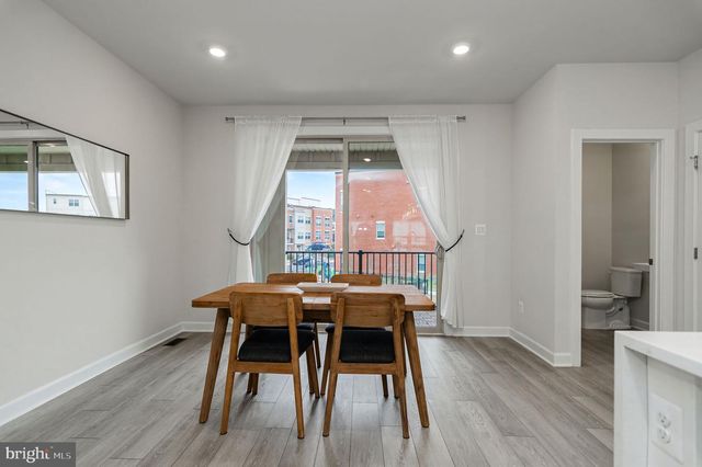 10689 FAIRGROUNDS DR, Fairfax, VA 22030