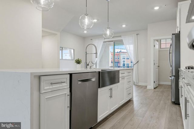 10689 FAIRGROUNDS DR, Fairfax, VA 22030