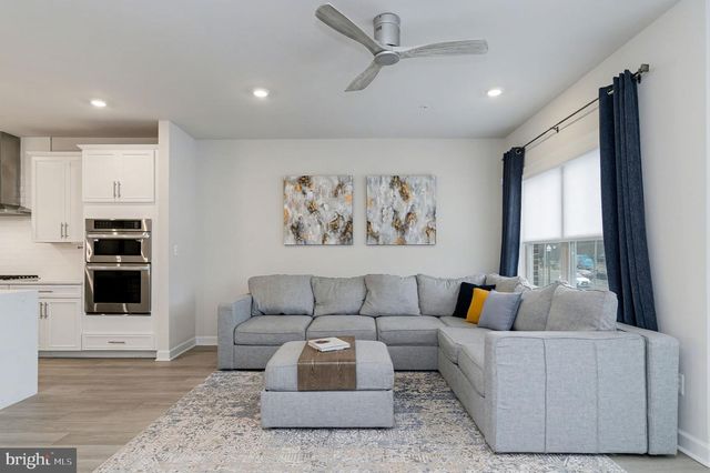 10689 FAIRGROUNDS DR, Fairfax, VA 22030