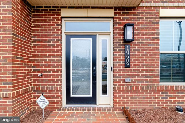 10689 FAIRGROUNDS DR, Fairfax, VA 22030