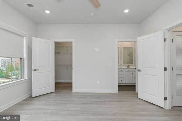 10689 FAIRGROUNDS DR, Fairfax, VA 22030