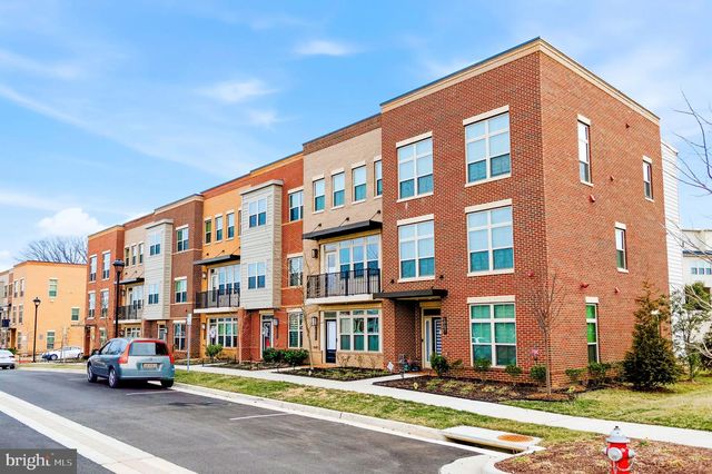 10689 FAIRGROUNDS DR, Fairfax, VA 22030