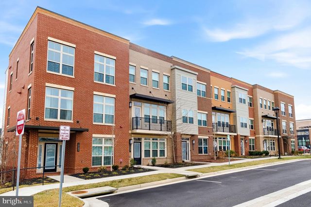 10689 FAIRGROUNDS DR, Fairfax, VA 22030