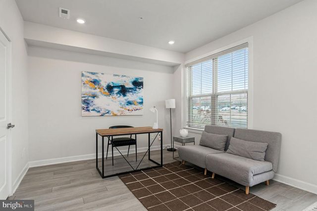 10689 FAIRGROUNDS DR, Fairfax, VA 22030