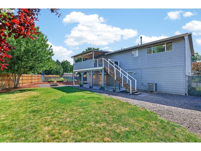 20665 Sw ESSEN Ct, Beaverton, OR 97078