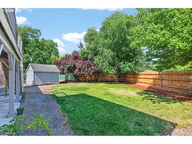 20665 Sw ESSEN Ct, Beaverton, OR 97078