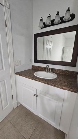 3918 OAK LIMB COURT, Tampa, FL 33614