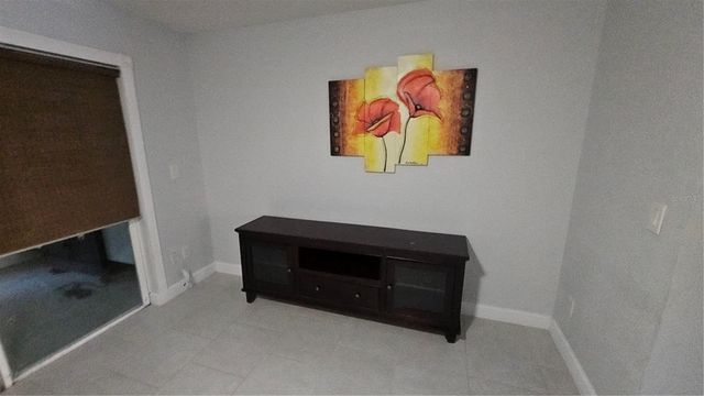 3918 OAK LIMB COURT, Tampa, FL 33614