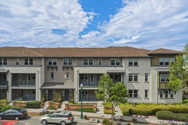 2737 5th Street, Alameda, CA 94501