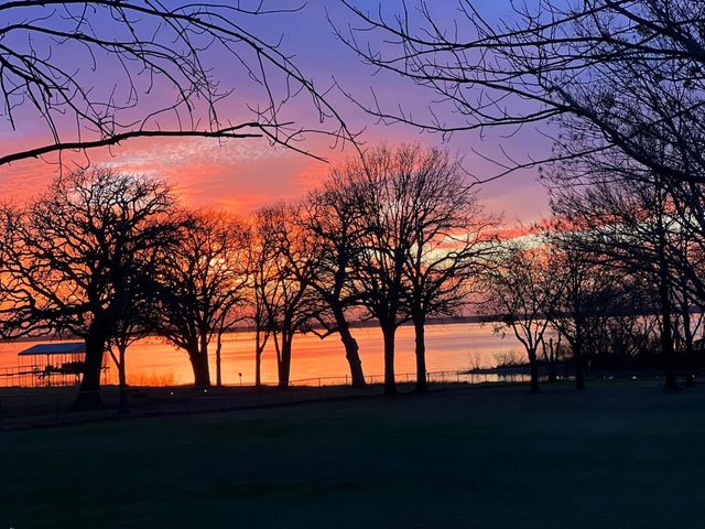 950 Little Oaks Drive, East Tawakoni, TX 75472