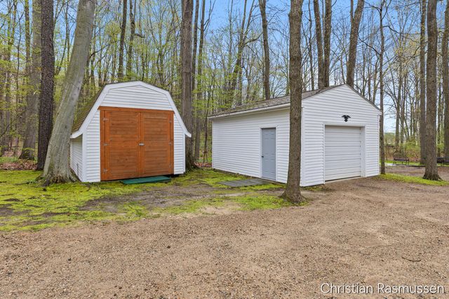 14218 W Church Road, Howard City, MI 49329