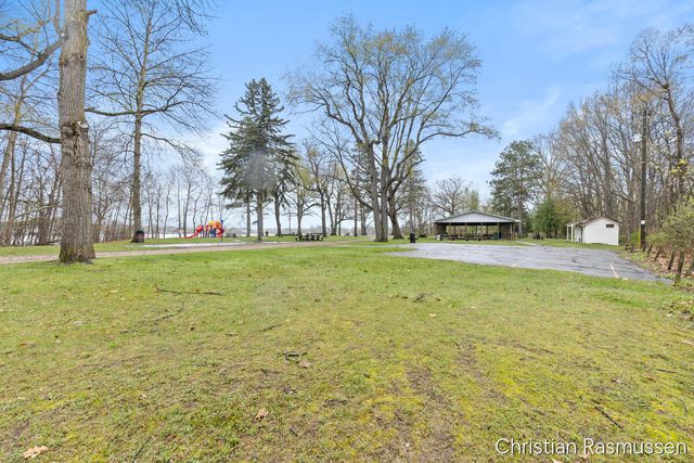 14218 W Church Road, Howard City, MI 49329