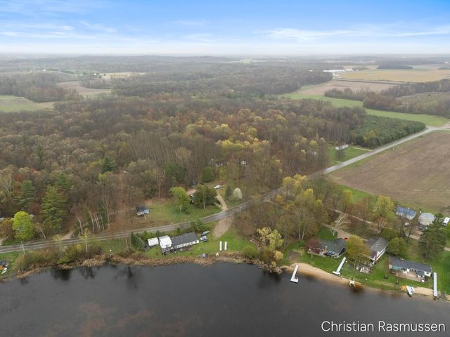 14218 W Church Road, Howard City, MI 49329