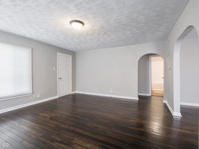 5745 S County Road 150 E, Clayton, IN 46118