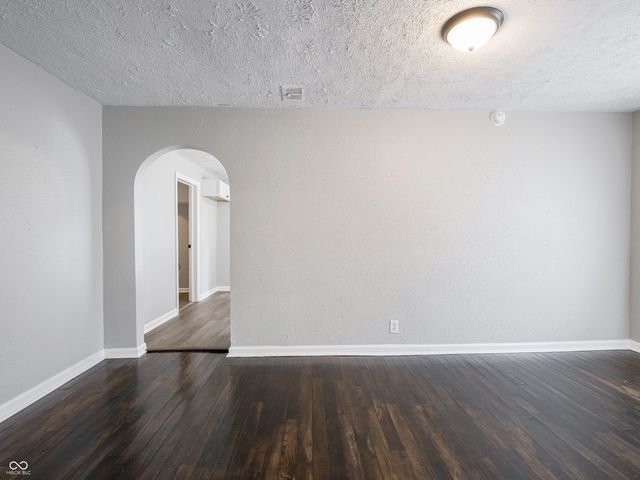 5745 S County Road 150 E, Clayton, IN 46118