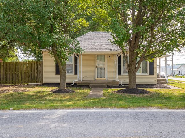 5745 S County Road 150 E, Clayton, IN 46118