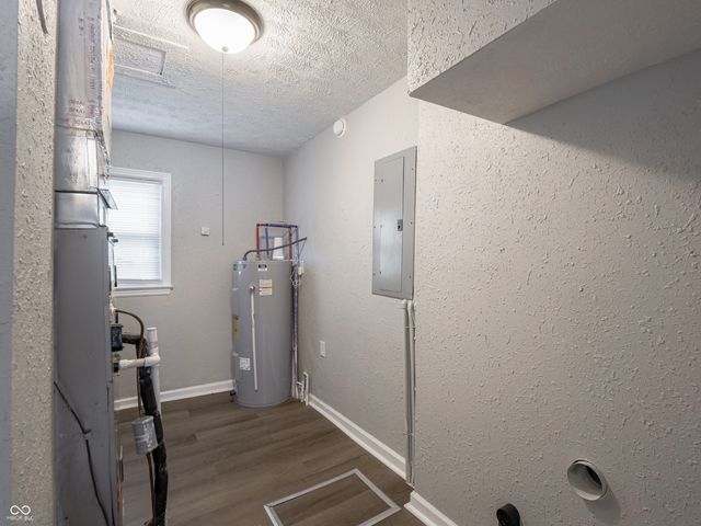 5745 S County Road 150 E, Clayton, IN 46118