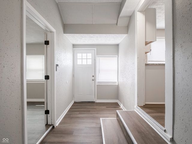 5745 S County Road 150 E, Clayton, IN 46118