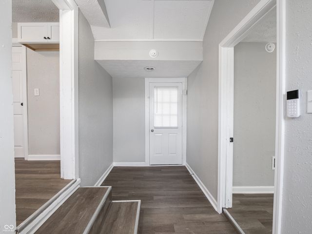 5745 S County Road 150 E, Clayton, IN 46118