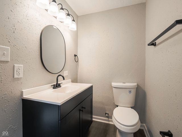 5745 S County Road 150 E, Clayton, IN 46118