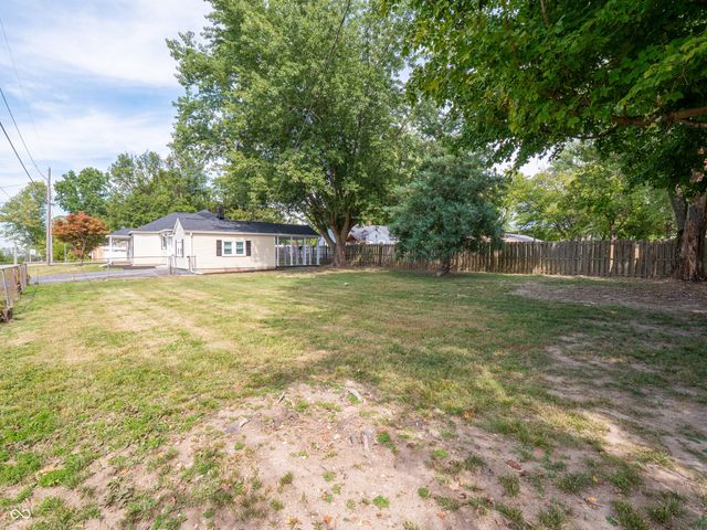 5745 S County Road 150 E, Clayton, IN 46118