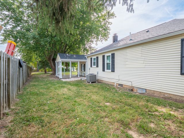 5745 S County Road 150 E, Clayton, IN 46118