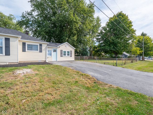 5745 S County Road 150 E, Clayton, IN 46118