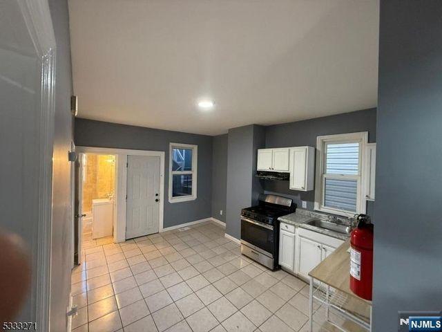 20 Montrose Terrace, Irvington, NJ 07111