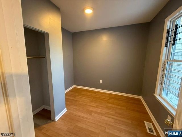 20 Montrose Terrace, Irvington, NJ 07111