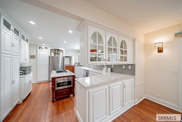 999 S Lee Avenue, Idaho Falls, ID 83404