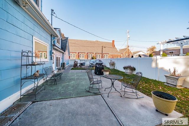 999 S Lee Avenue, Idaho Falls, ID 83404