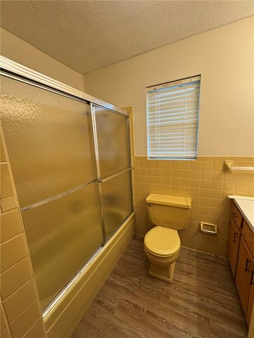 521 E J Street, Russellville, AR 72801
