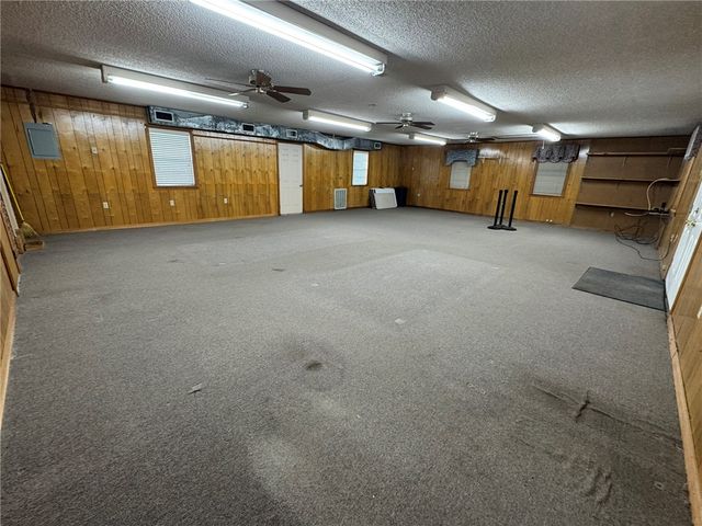 521 E J Street, Russellville, AR 72801