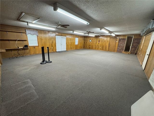 521 E J Street, Russellville, AR 72801