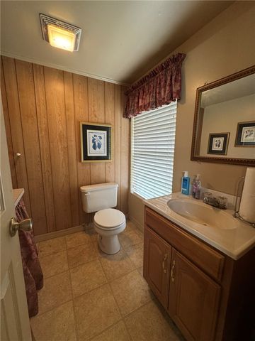 521 E J Street, Russellville, AR 72801