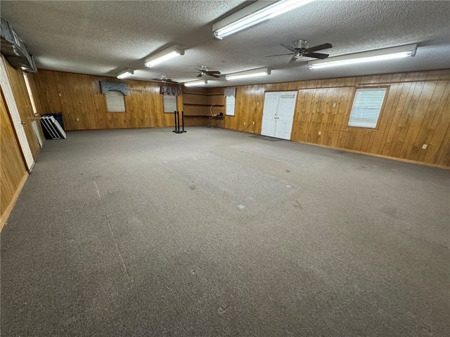 521 E J Street, Russellville, AR 72801