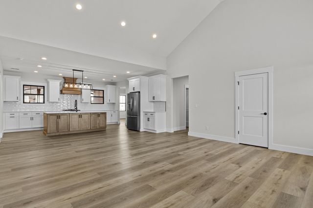 221 Madison Avenue, Nicholasville, KY 40356